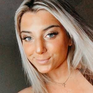 Meet your Posher, Gina